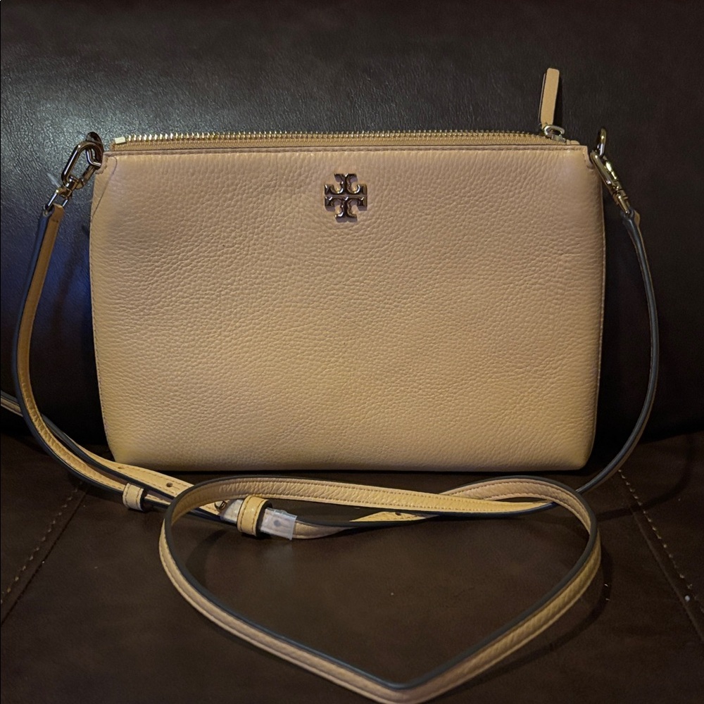 Tory Burch Beige Crossbody Bag Tory Burch Kira pebbled leather